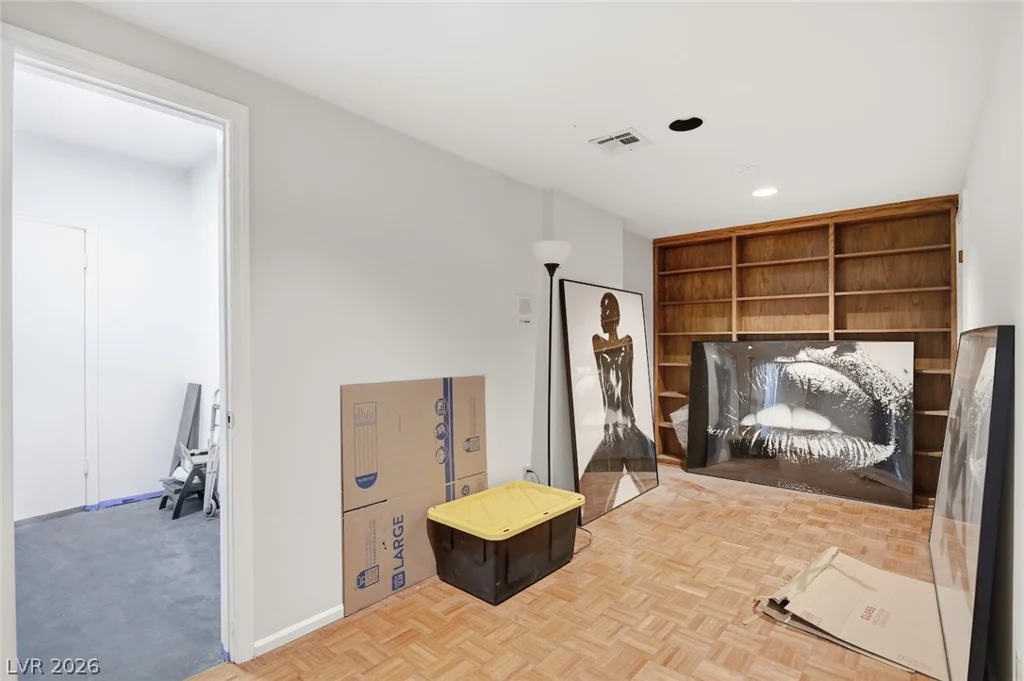 435 Los Feliz, Las Vegas, NV 89110