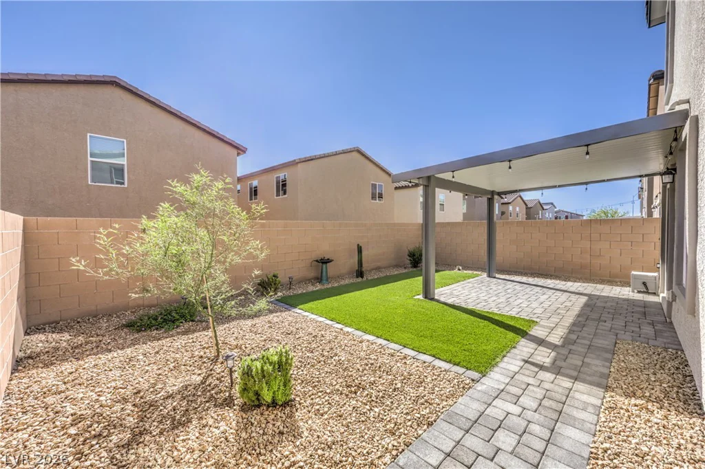 5630 Serene Rock, North Las Vegas, NV 89081