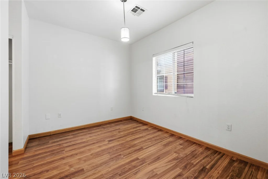 5935 Nuevo Leon, North Las Vegas, NV 89031