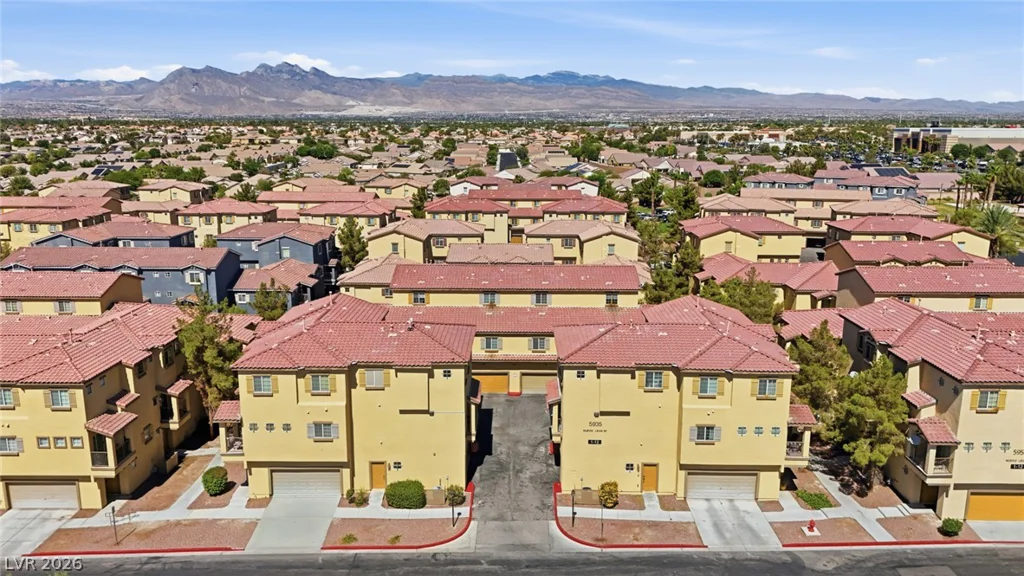 5935 Nuevo Leon, North Las Vegas, NV 89031