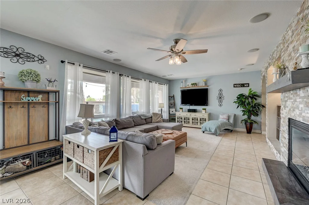 581 Via Balizan, Las Vegas, NV 89123