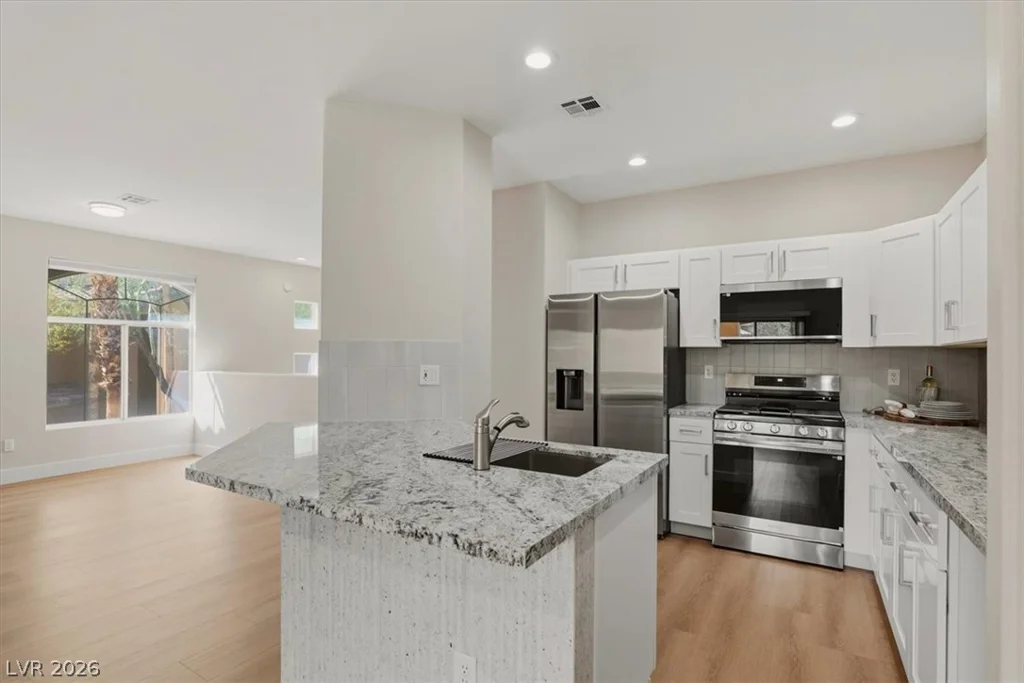 1608 Hills Of Red, Las Vegas, NV 89128