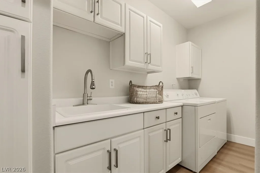 1608 Hills Of Red, Las Vegas, NV 89128