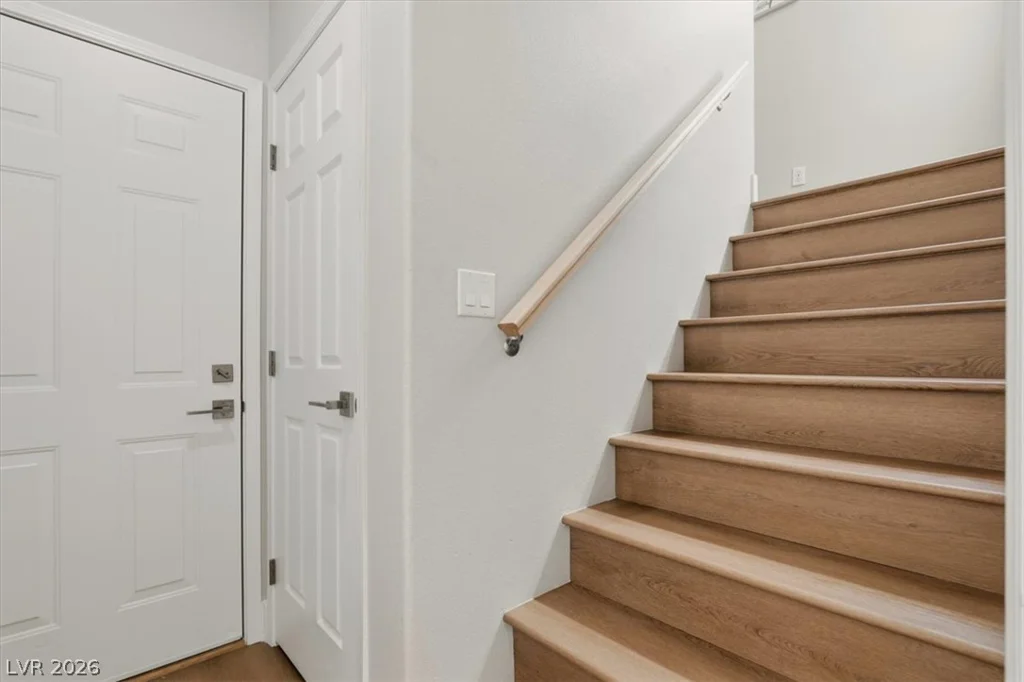 1608 Hills Of Red, Las Vegas, NV 89128