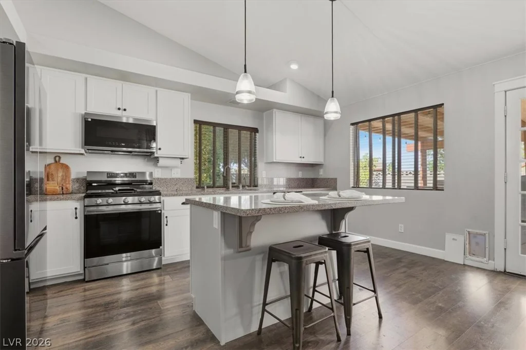5528 Rock Creek, Las Vegas, NV 89130