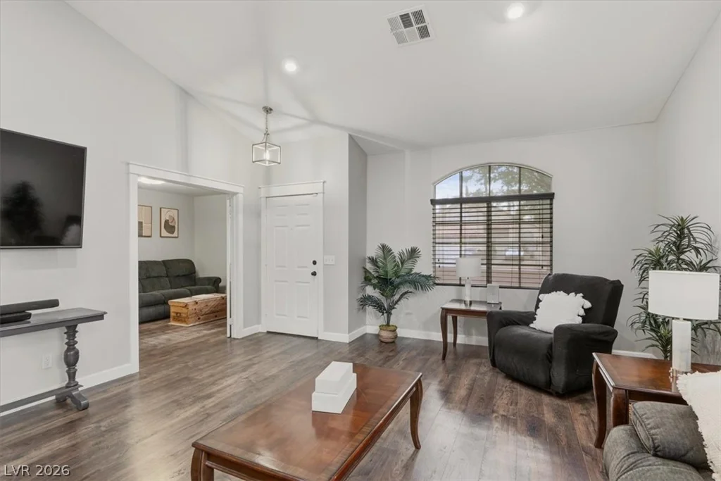 5528 Rock Creek, Las Vegas, NV 89130