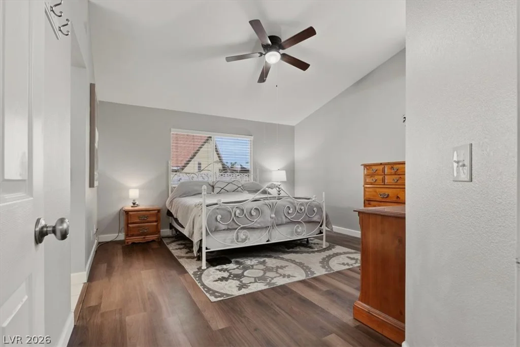 5528 Rock Creek, Las Vegas, NV 89130
