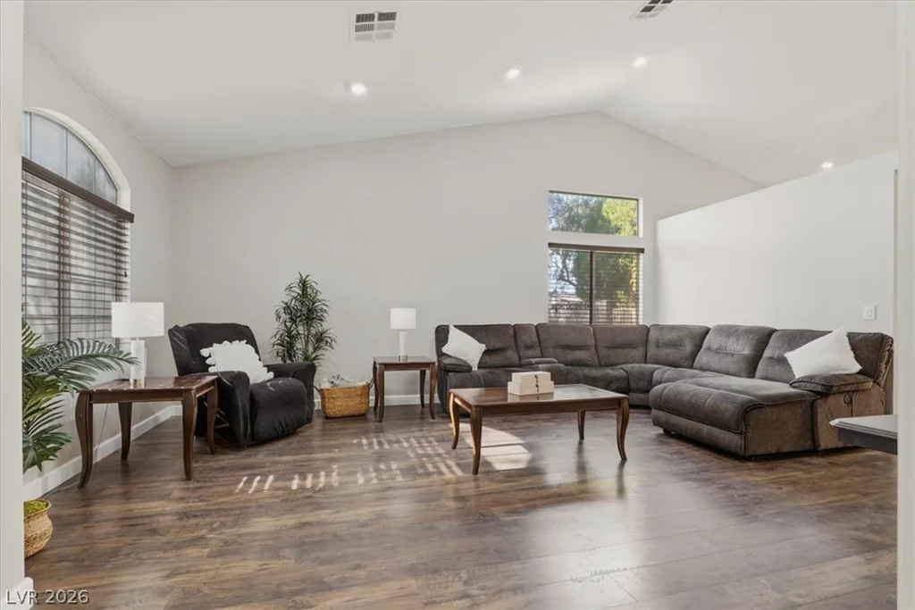 5528 Rock Creek, Las Vegas, NV 89130