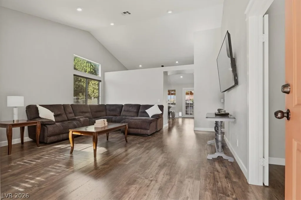 5528 Rock Creek, Las Vegas, NV 89130