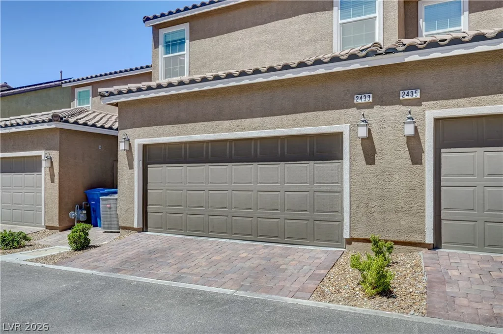 2433 Bellinzona, Henderson, NV 89044