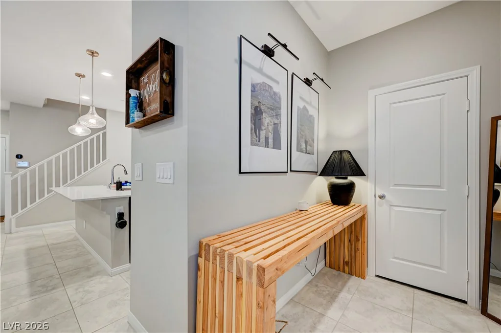 2433 Bellinzona, Henderson, NV 89044
