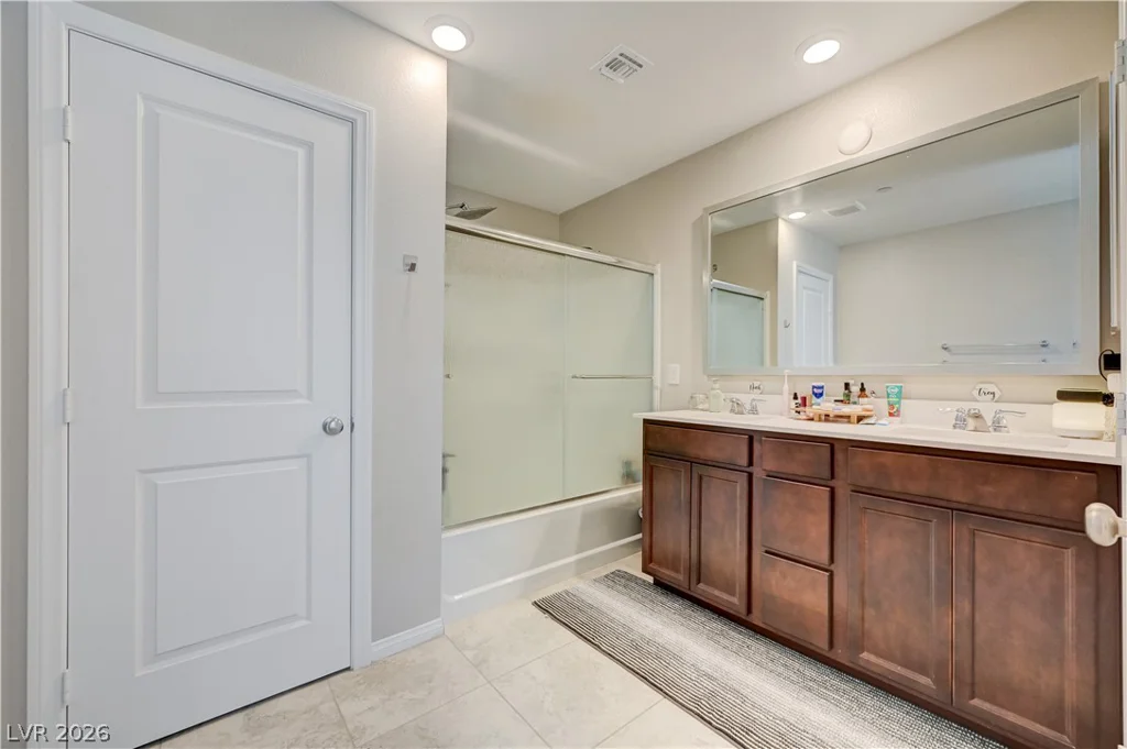 2433 Bellinzona, Henderson, NV 89044