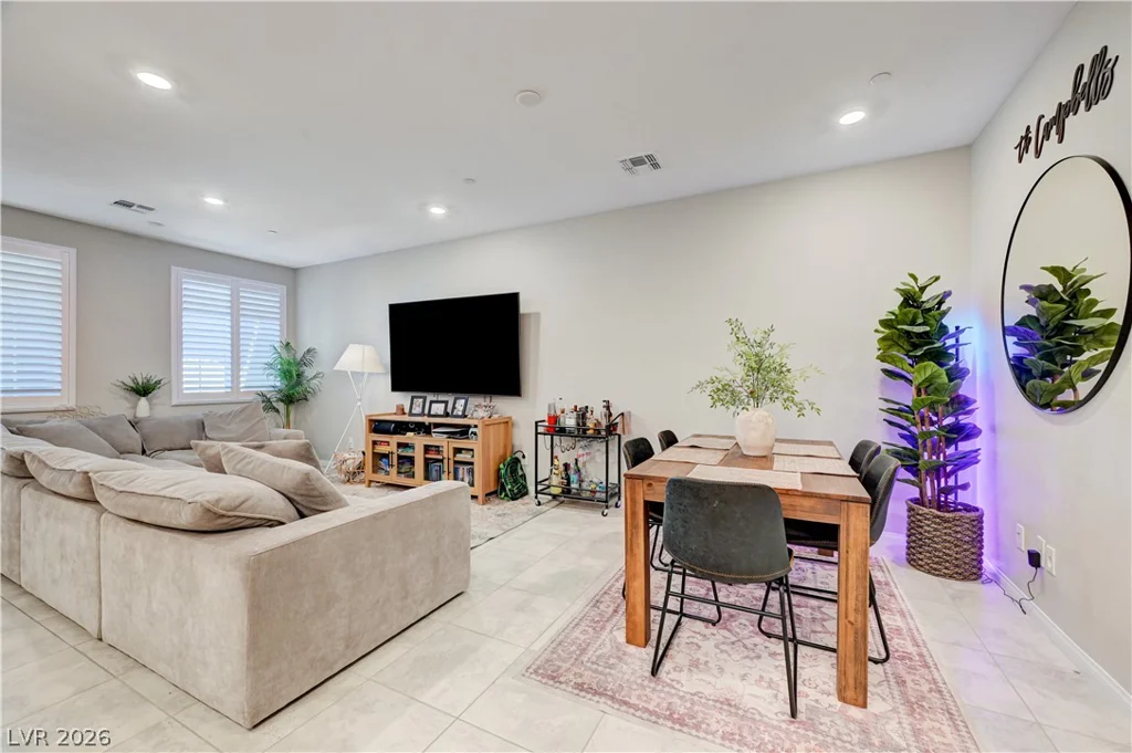 2433 Bellinzona, Henderson, NV 89044