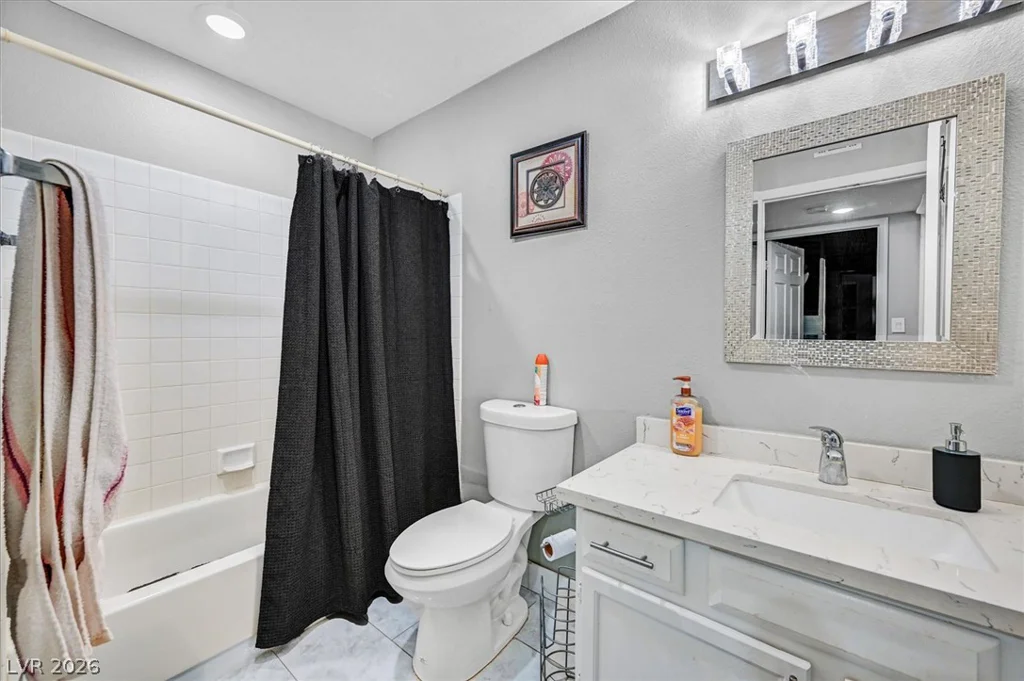 4428 Lake Mead, Las Vegas, NV 89108