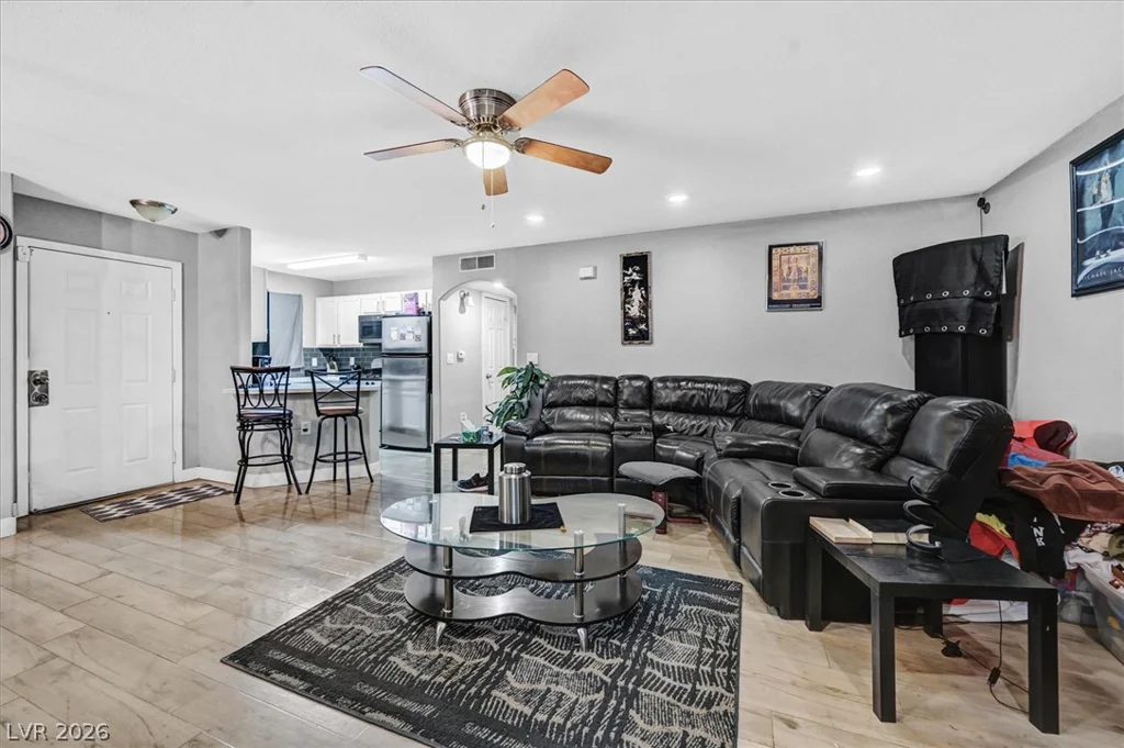 4428 Lake Mead, Las Vegas, NV 89108