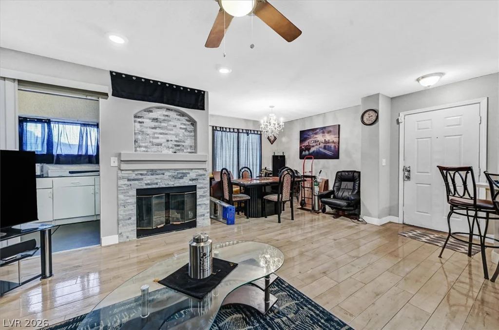 4428 Lake Mead, Las Vegas, NV 89108
