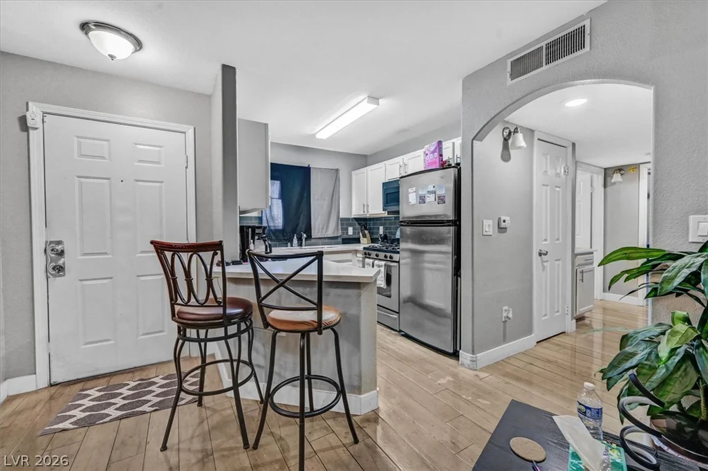 4428 Lake Mead, Las Vegas, NV 89108