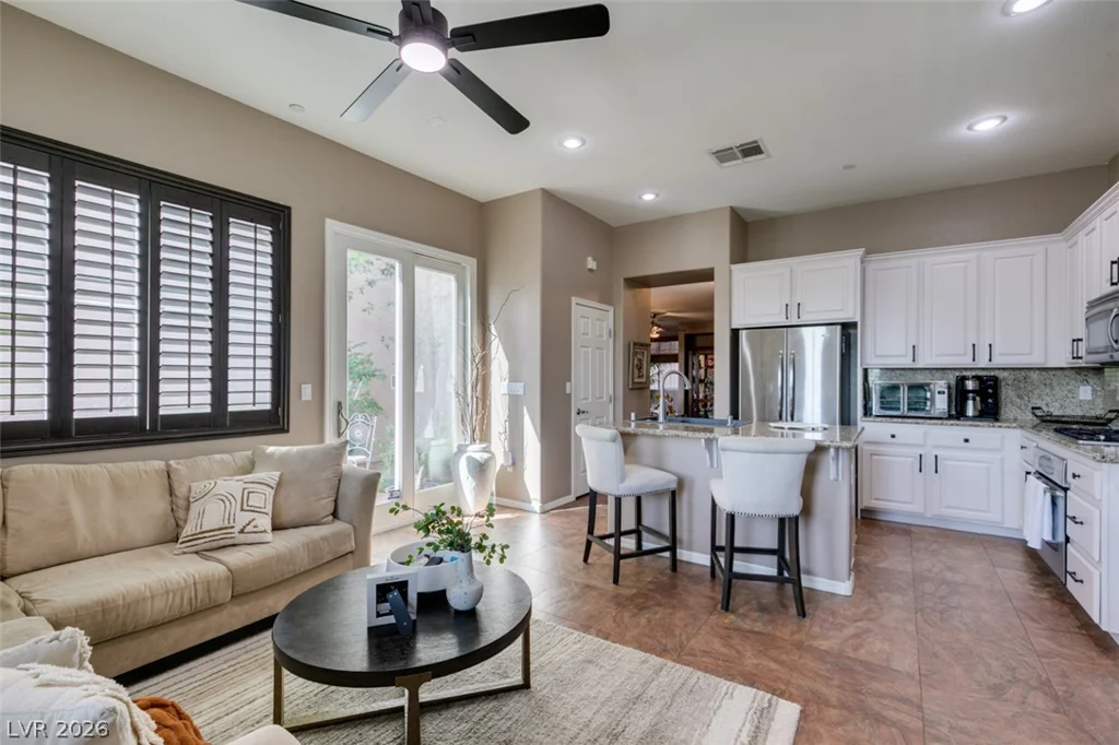 11320 Belmont Lake, Las Vegas, NV 89135