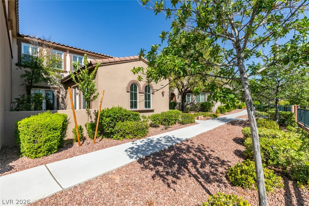11320 Belmont Lake, Las Vegas, NV 89135