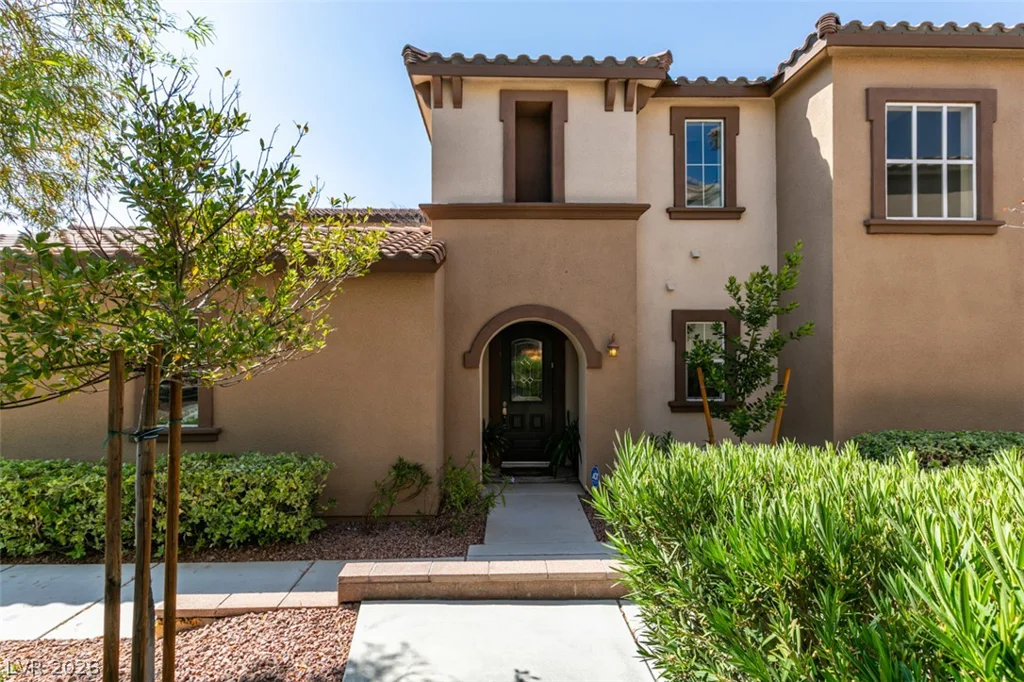 11320 Belmont Lake, Las Vegas, NV 89135