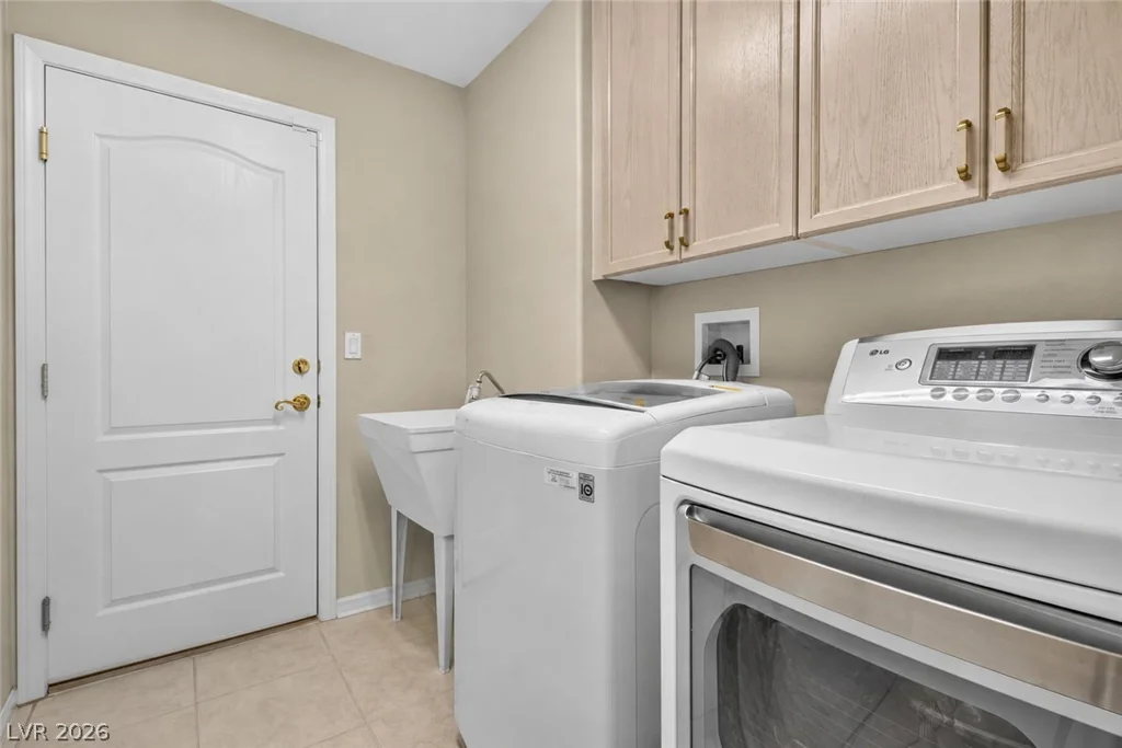 5525 Chicory Falls, Las Vegas, NV 89148