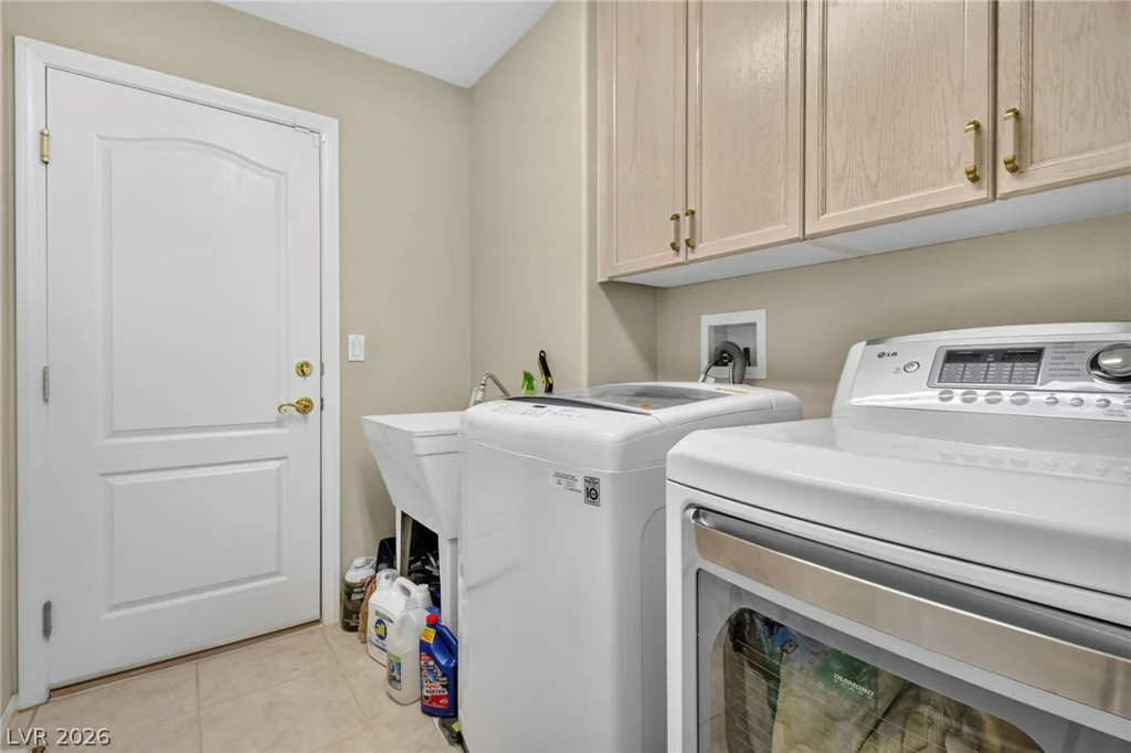 5525 Chicory Falls, Las Vegas, NV 89148