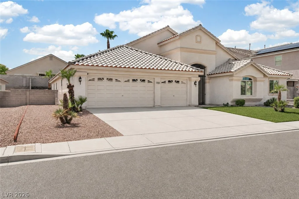5525 Chicory Falls, Las Vegas, NV 89148