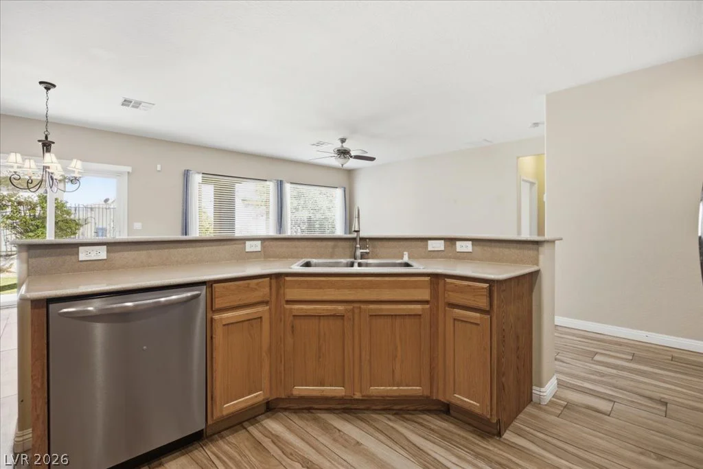 7765 Coast Jay, North Las Vegas, NV 89084