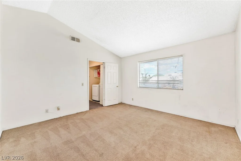 1012 Coral Isle, Las Vegas, NV 89108