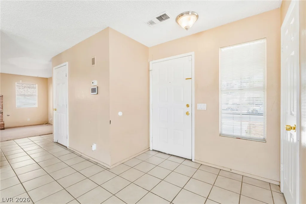 1012 Coral Isle, Las Vegas, NV 89108