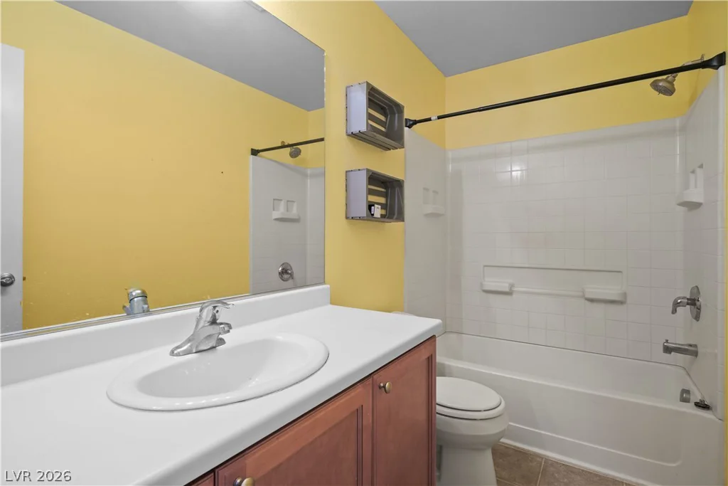 7652 Vivid Vail, Las Vegas, NV 89149