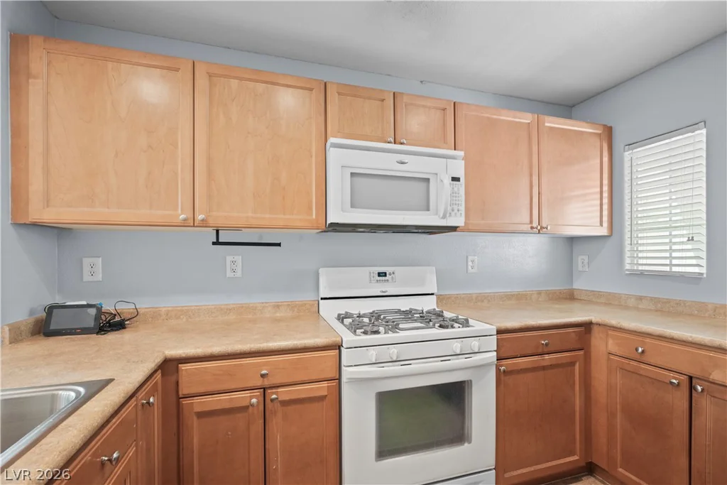 7652 Vivid Vail, Las Vegas, NV 89149