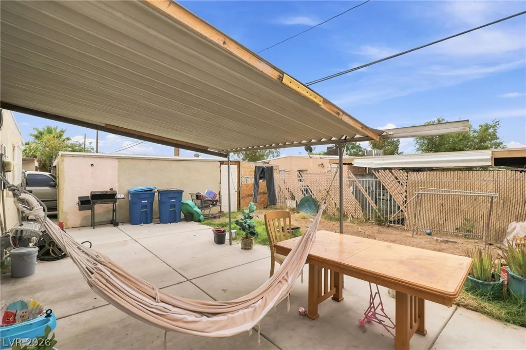 2101 Stanley, North Las Vegas, NV 89030