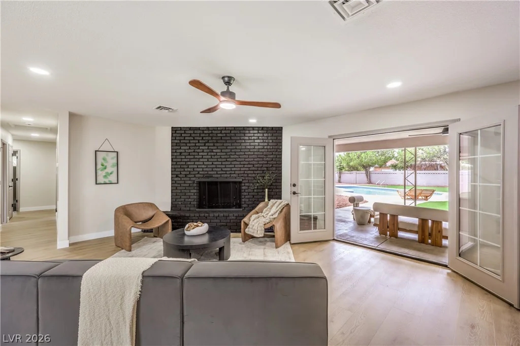 2411 Laurie, Las Vegas, NV 89102