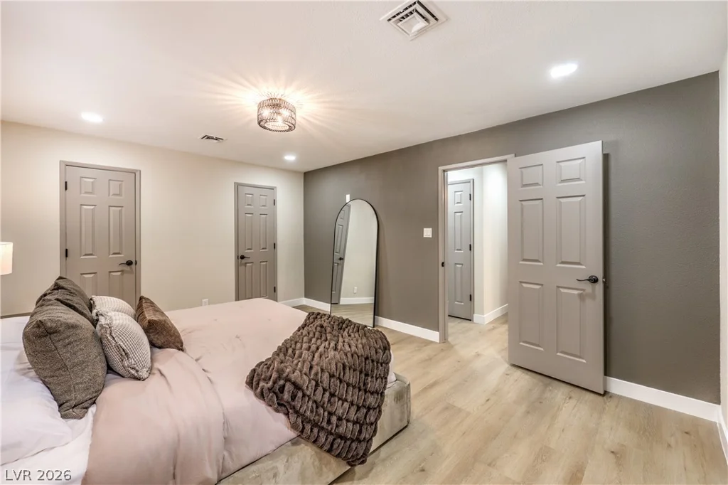 2411 Laurie, Las Vegas, NV 89102