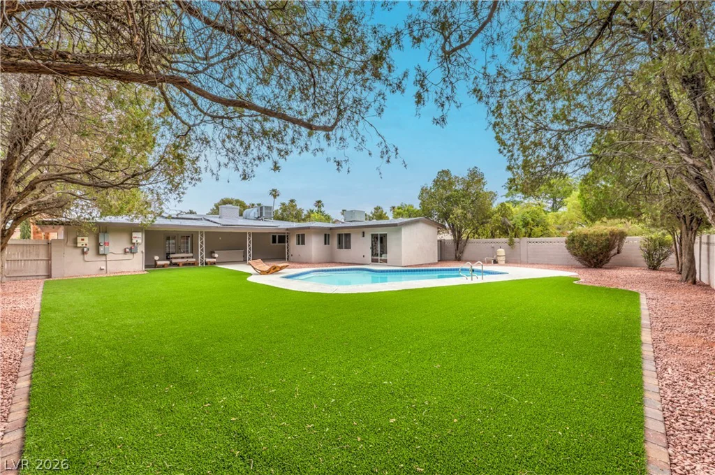 2411 Laurie, Las Vegas, NV 89102