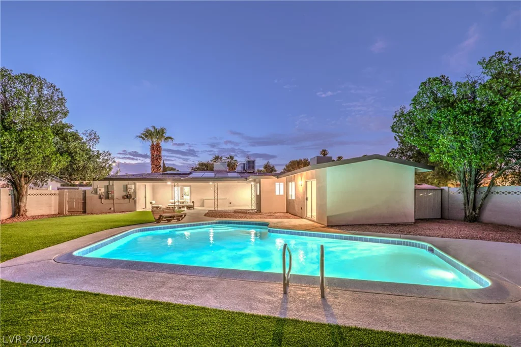 2411 Laurie, Las Vegas, NV 89102