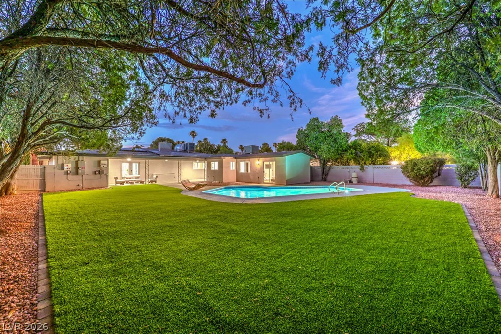 2411 Laurie, Las Vegas, NV 89102