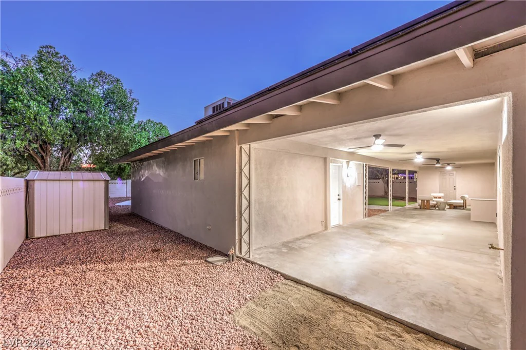 2411 Laurie, Las Vegas, NV 89102