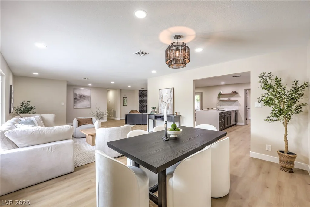 2411 Laurie, Las Vegas, NV 89102
