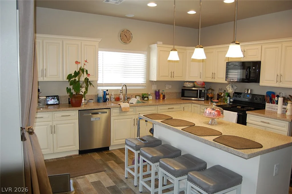 150 White Burch, Pahrump, NV 89048