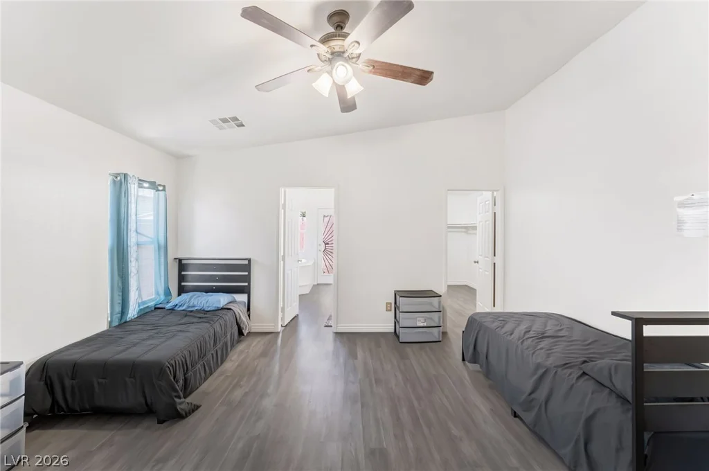 4537 Colonial Canyon, North Las Vegas, NV 89031