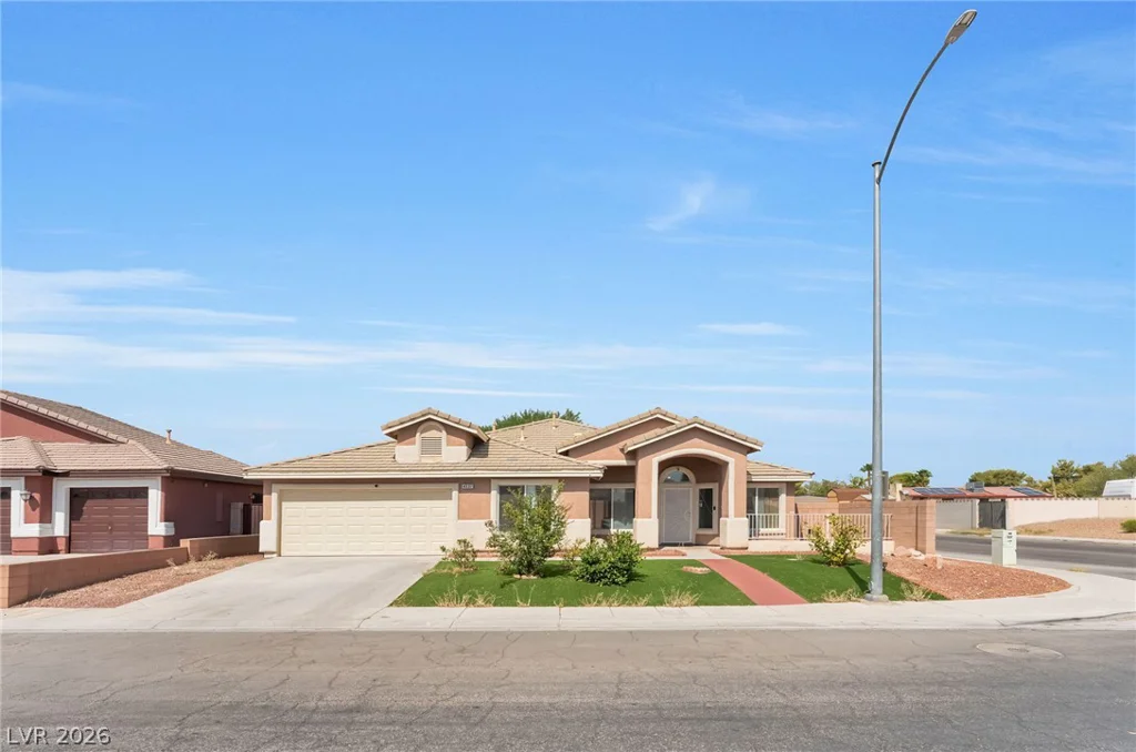 4537 Colonial Canyon, North Las Vegas, NV 89031