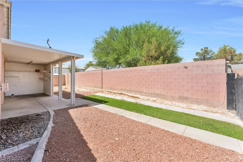 4537 Colonial Canyon, North Las Vegas, NV 89031