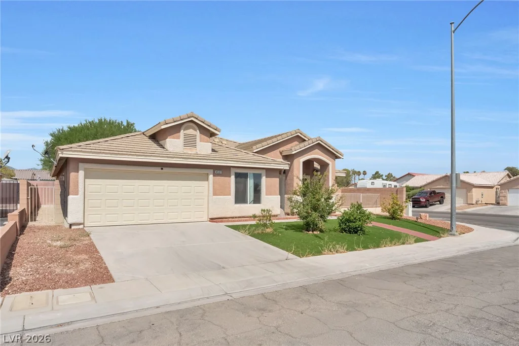 4537 Colonial Canyon, North Las Vegas, NV 89031