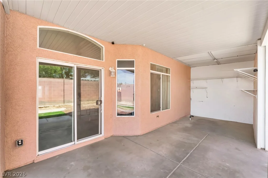 4537 Colonial Canyon, North Las Vegas, NV 89031