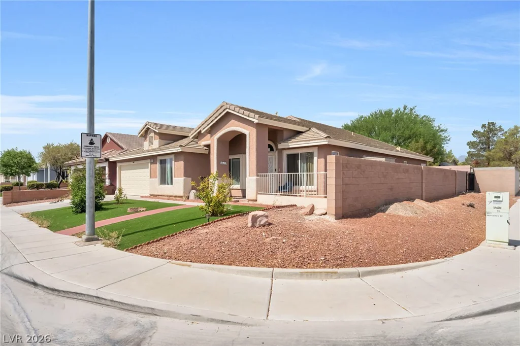 4537 Colonial Canyon, North Las Vegas, NV 89031