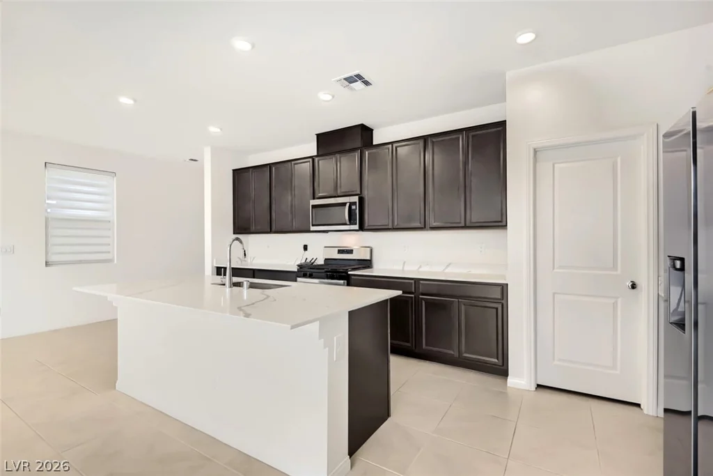 4103 Golden Fleece Ave, Las Vegas, NV 89141