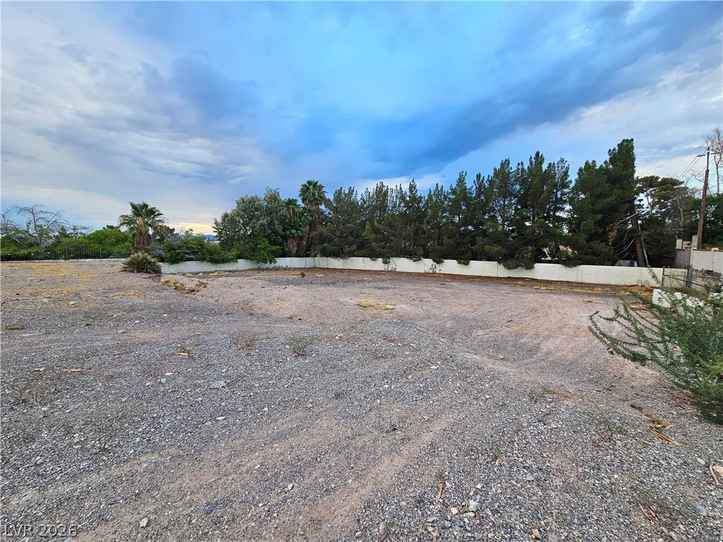 3115 Viking, Las Vegas, NV 89121