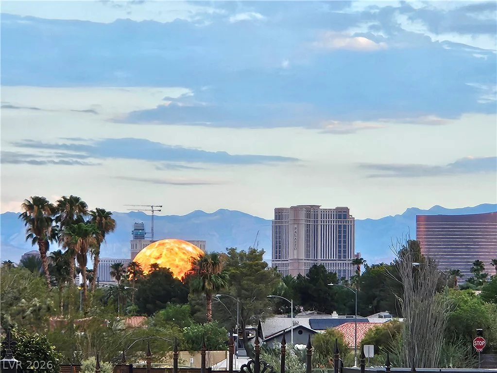 3115 Viking, Las Vegas, NV 89121